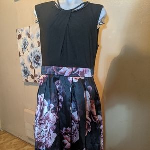 Women dress